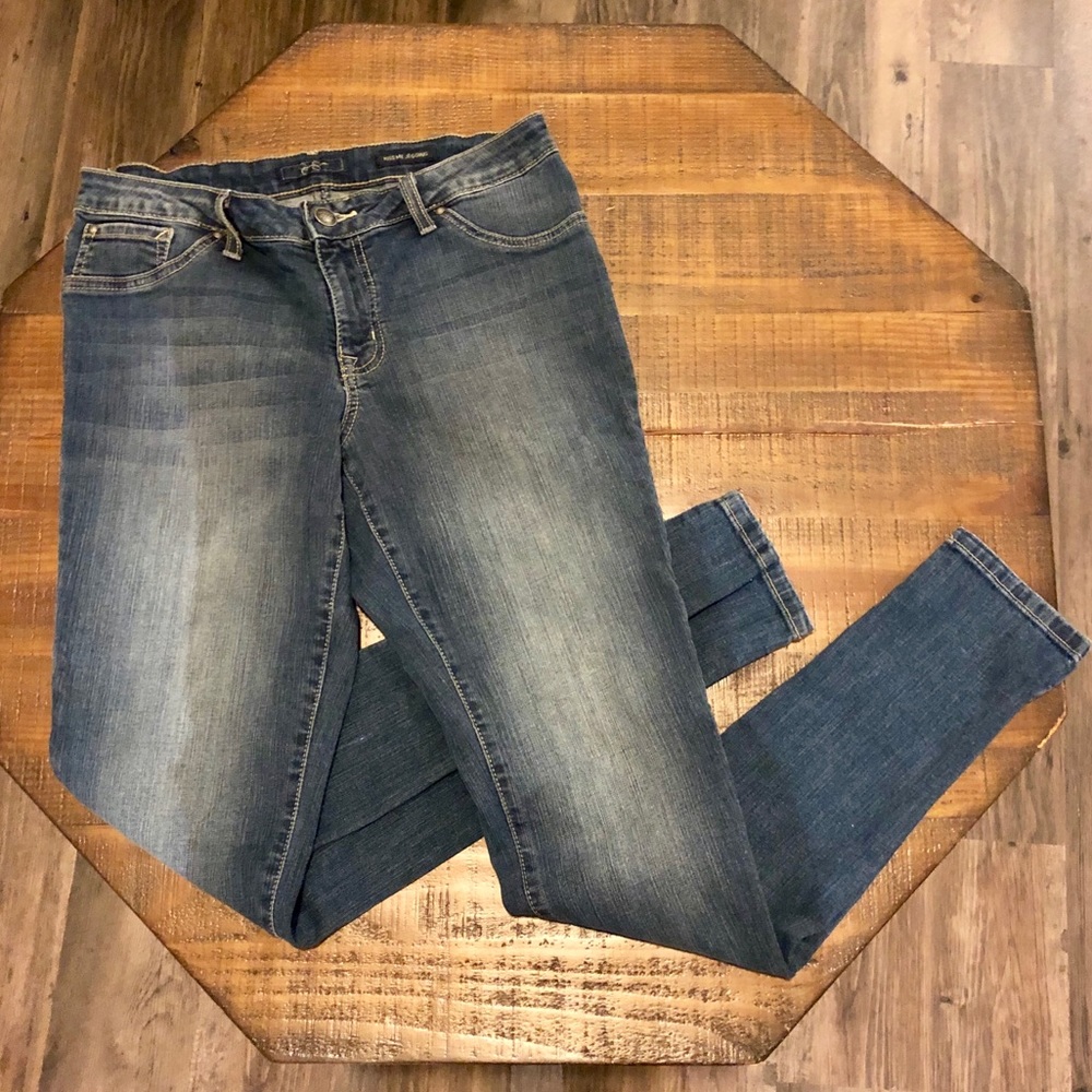 Jessica Simpson kiss me jeggings Size 30